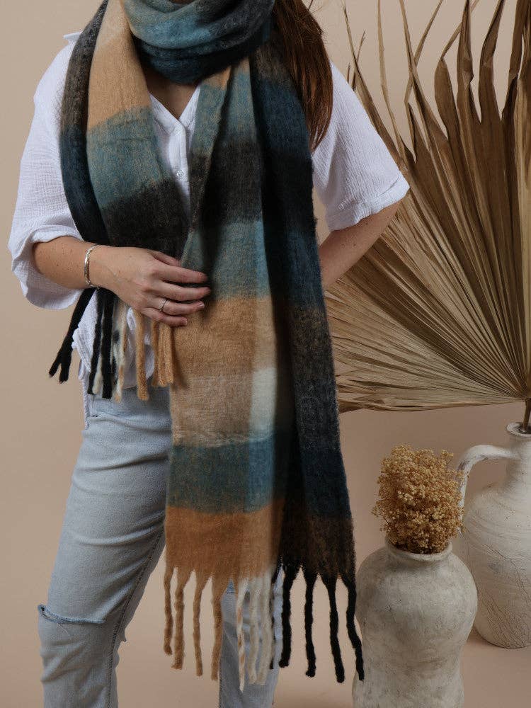 Fluffy Oversized Scarf - Alaska - Stone