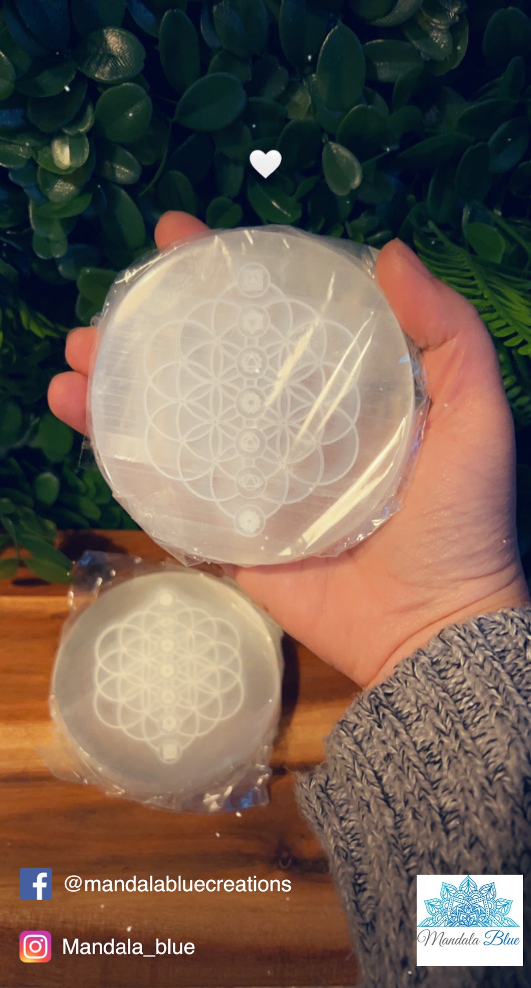 Selenite charging plate